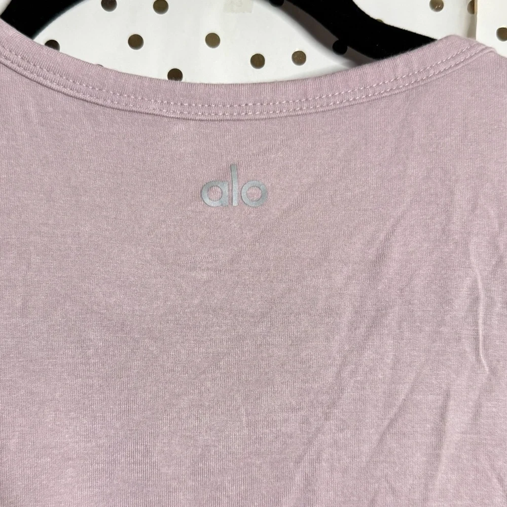 Alo Yoga Sleeveless Twist Front Top